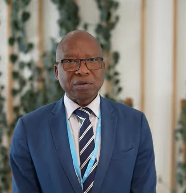 Senhor Augusto Gomes